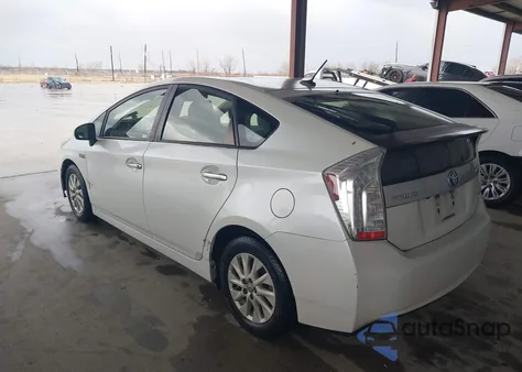 2013 Toyota Prius Plug-In из США, поврежденный, VIN JTDKN3DP4D3046812